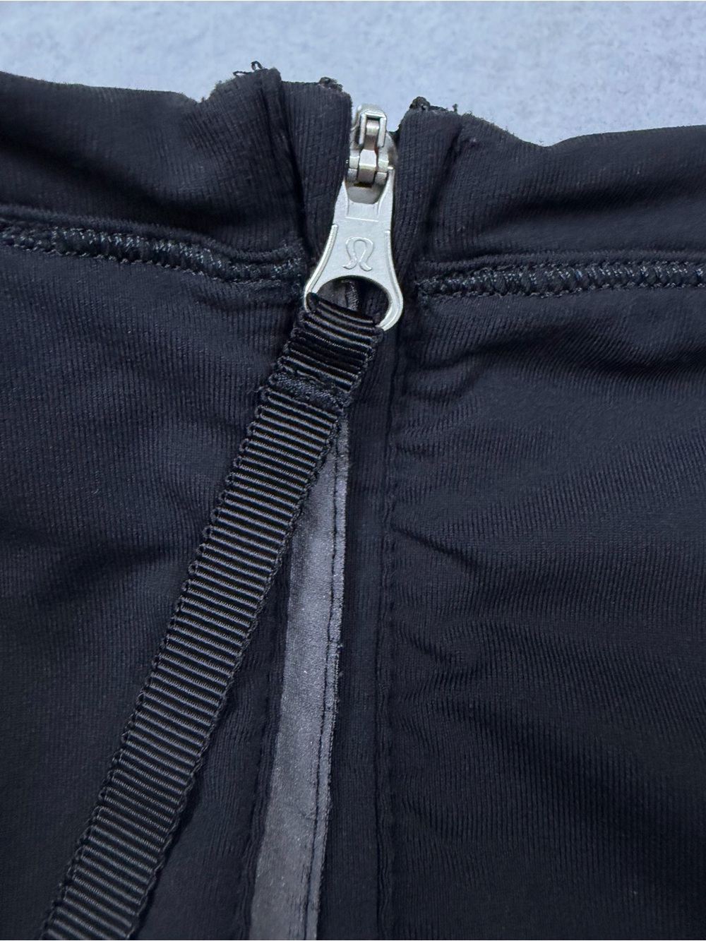 Lululemon Black Long Sleeve Crew Neck Back Zip Running Top - Picture 4 of 9